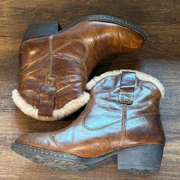 Born Brown Leather Shearling Lined Western Style Slip On Boots - size 8.5 - Picture 7 of 8